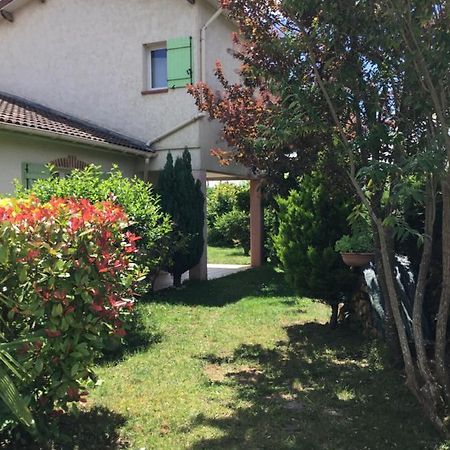Dans Le Piemont Pyreneen Apartment Labarthe-Inard Exterior photo